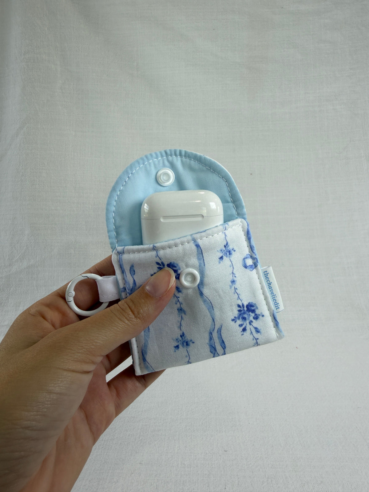 Blue Bows Earbuds Case