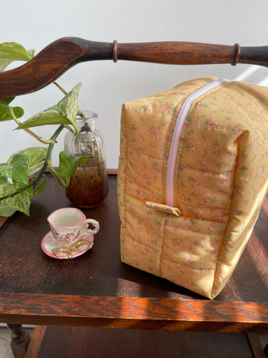 Tiny Pink Roses Makeup Bag