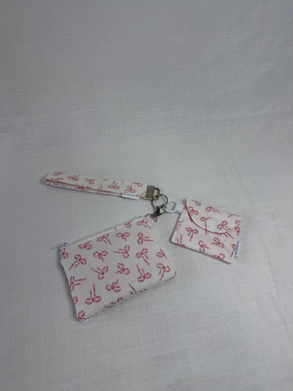 White with Pink Bows Keychain Wallet