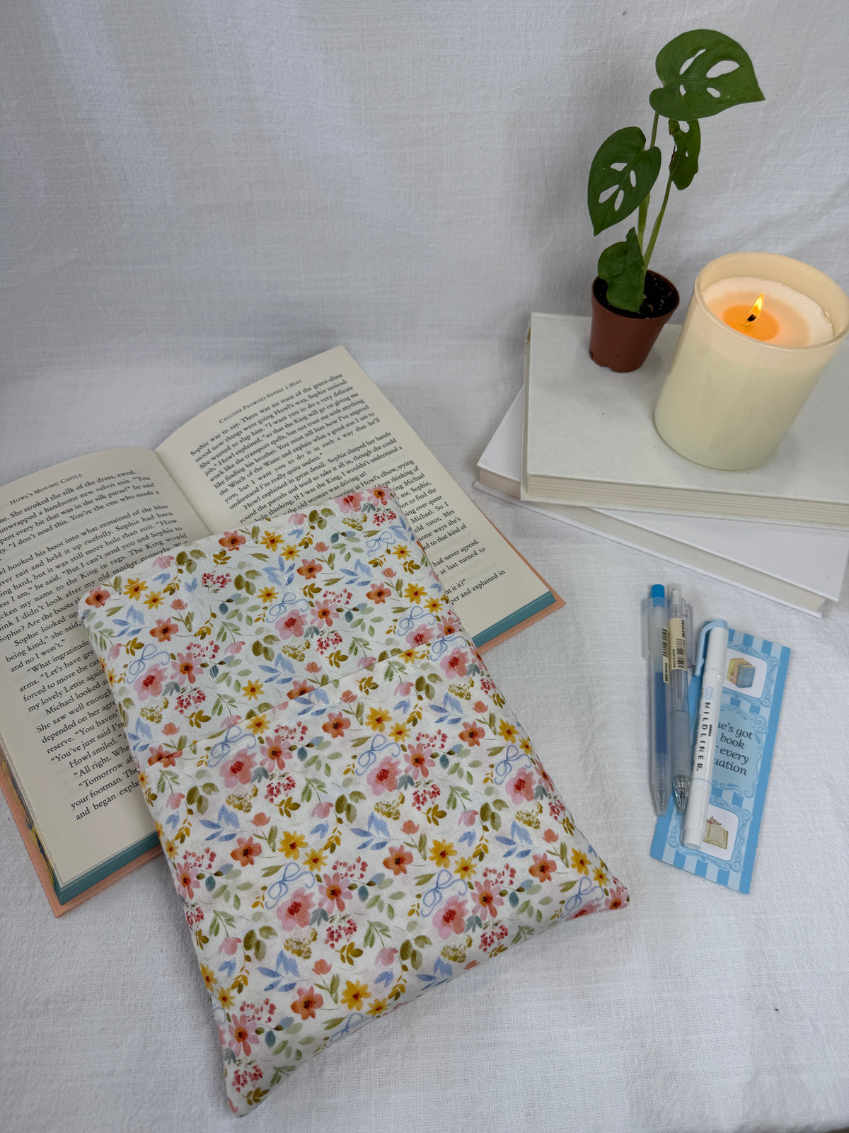 Blue Bow Florals Book Sleeve