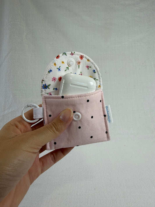 Polkadots on Pink Earbuds Case
