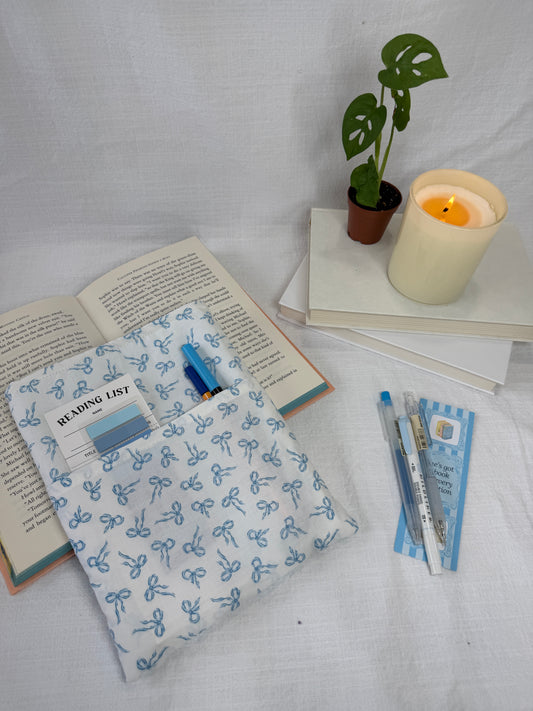 White with Blue Bows Book Sleeve