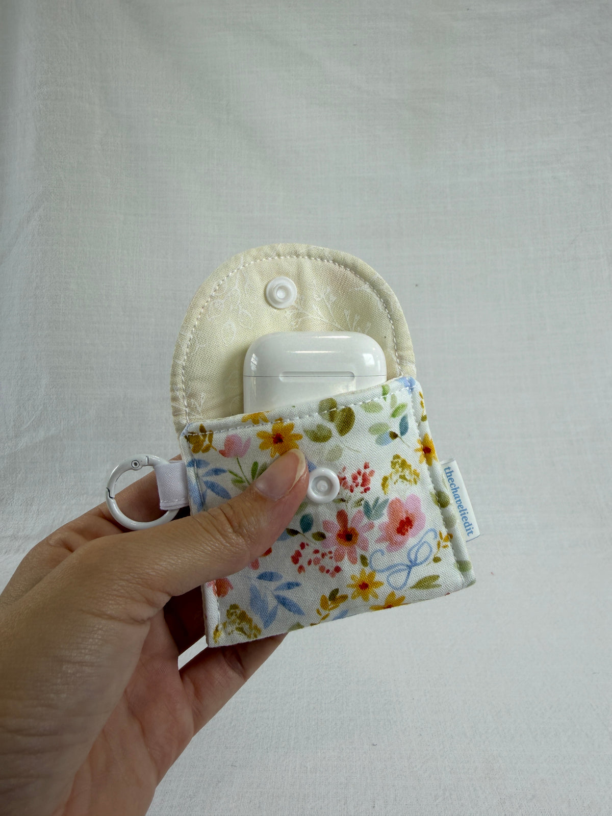 Blue Bow Floral Earbuds Case