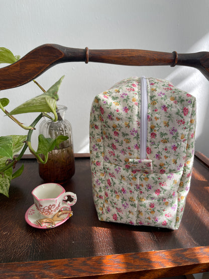 Tiny Roses Makeup Bag