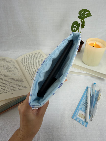 Blue Bow Vintage Book Sleeve