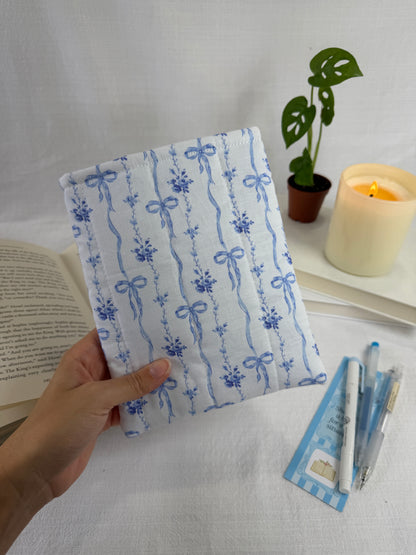 Blue Bow Vintage Book Sleeve