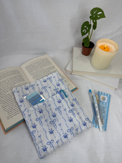 Blue Bow Vintage Book Sleeve