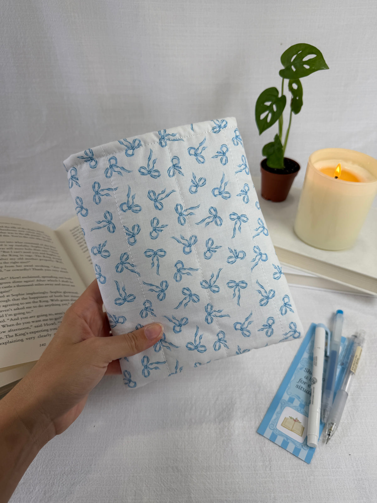 White with Blue Bows Book Sleeve