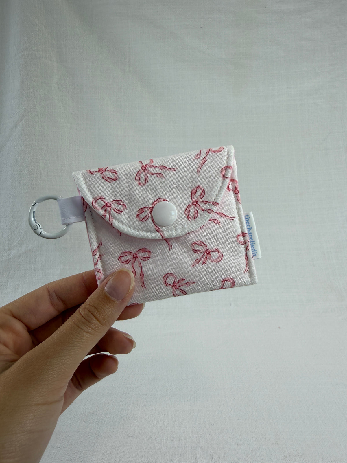 White with Pink Bows Earbuds Case