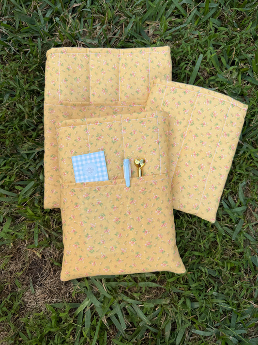 Tiny Pink Roses Book Sleeve