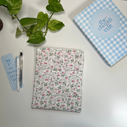 Strawberry Vines Quilted Book Sleeve