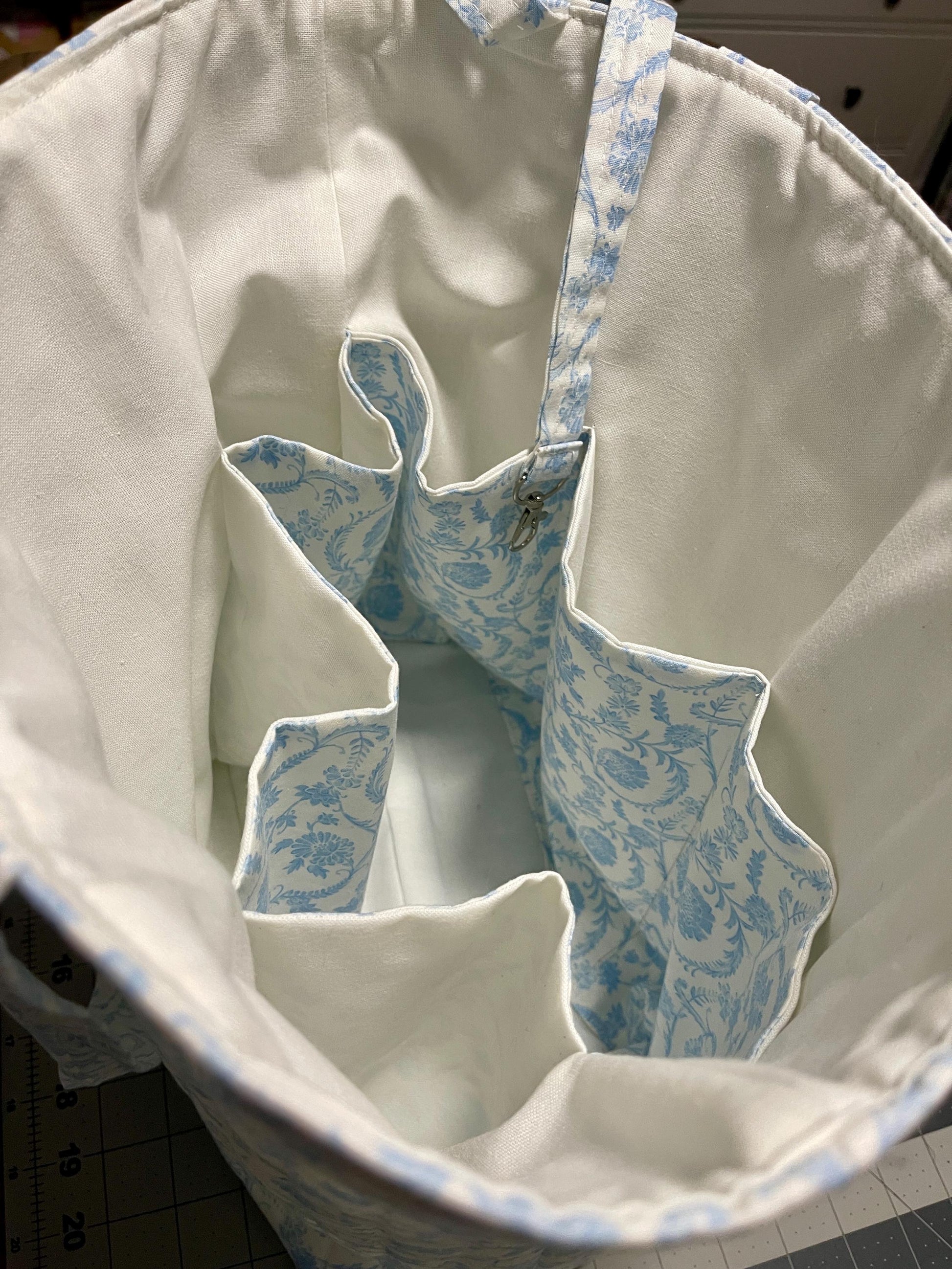 Quilted Tote Bag with Pockets Handmade Carry All Bag Brides Maid Tote Bag Knitting Bag Travel Bag
