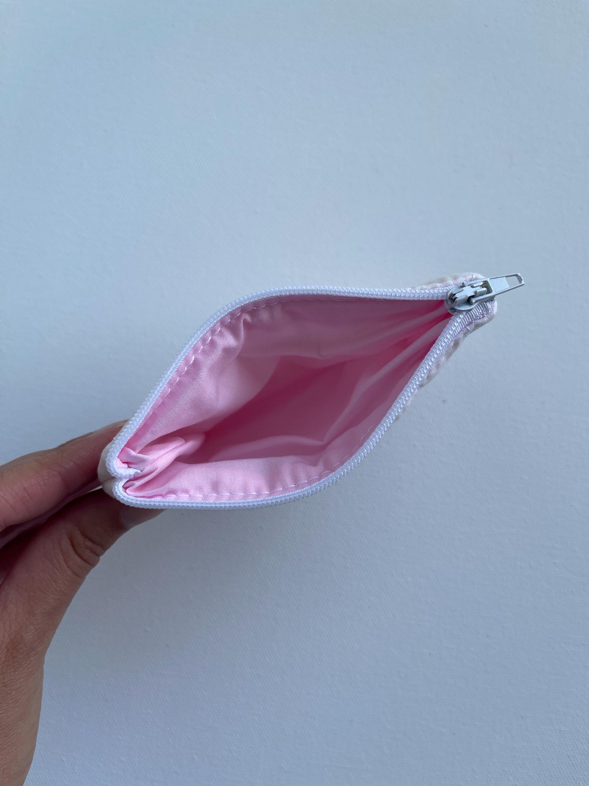 Keychain Wallet Small Zipper Pouch Quilted Pouch Handmade Gift for Her Airpods Case Small Wallet Coin Purse Quilted Bag