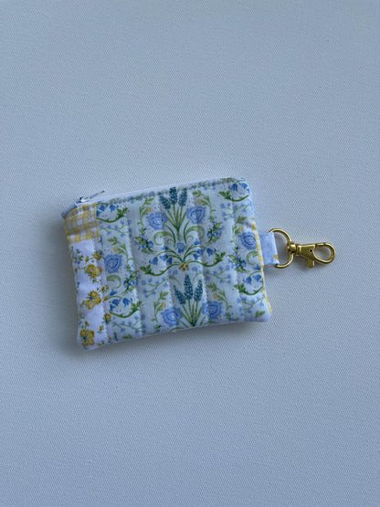 Keychain Wallet Small Zipper Pouch Quilted Pouch Handmade Gift for Her Airpods Case Small Wallet Coin Purse Quilted Bag