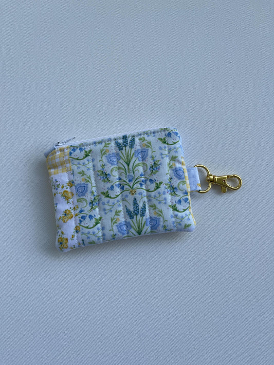 Keychain Wallet Small Zipper Pouch Quilted Pouch Handmade Gift for Her Airpods Case Small Wallet Coin Purse Quilted Bag