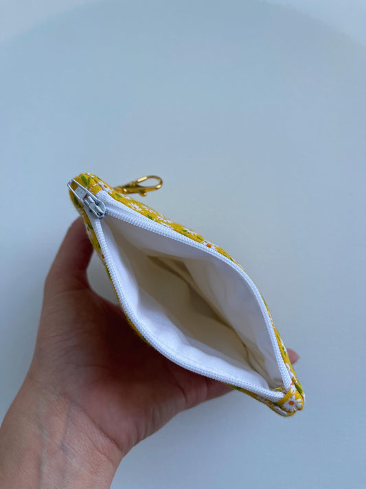 Keychain Wallet Zipper Pouch Quilted Pouch Handmade Gift for Her Airpods Case Small Wallet Coin Purse Quilted Bag