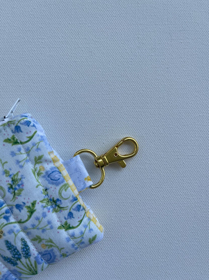 Keychain Wallet Small Zipper Pouch Quilted Pouch Handmade Gift for Her Airpods Case Small Wallet Coin Purse Quilted Bag